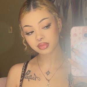 Meet your Posher, Mariah